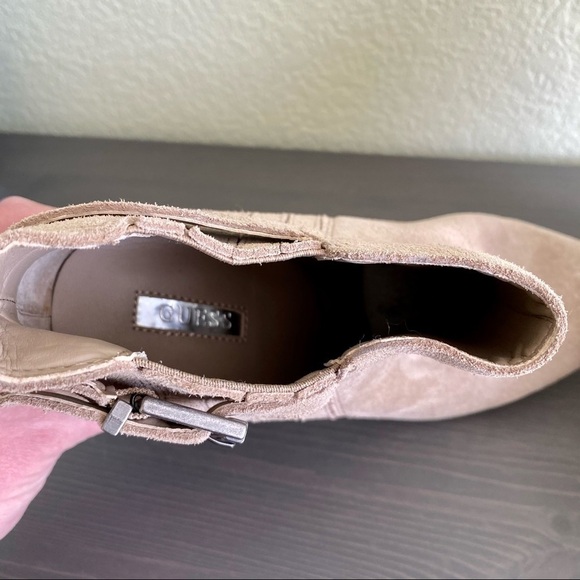 NWOT Beige Guess Booties - Picture 5 of 10